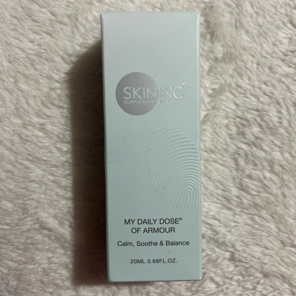 🔴 SKIN INC My Daily Dose of Armor Serum - Calm, Soothe & Balance - Picture 3 of 12
